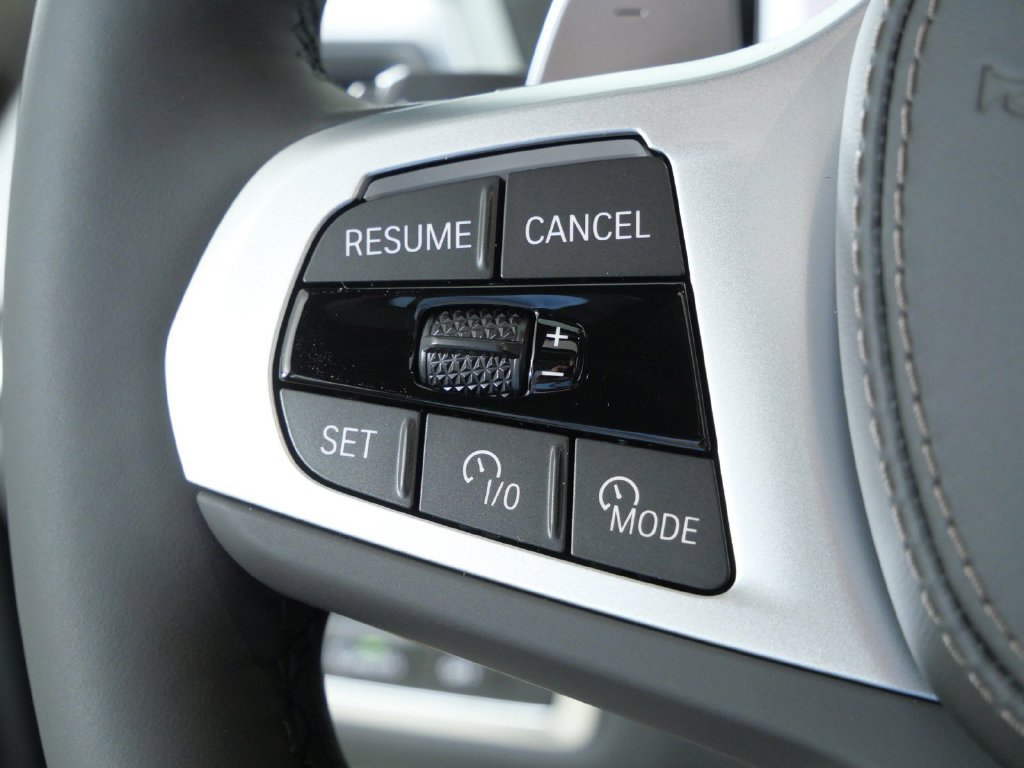 New 2027 Dravit Grey Metallic BMW xDrive40i image 34
