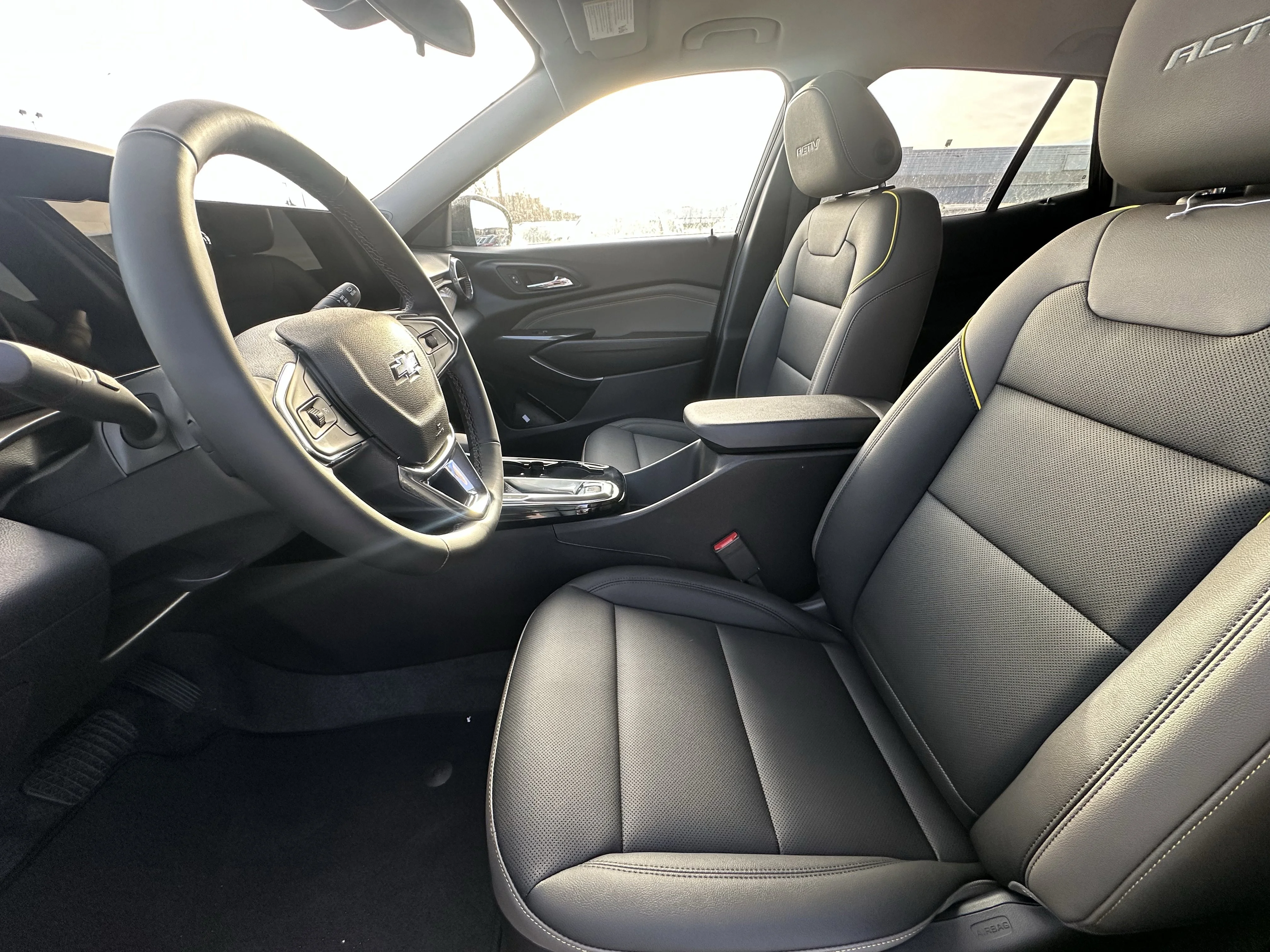 New 2026 Mosaic Black Metallic Chevrolet ACTIV image 13