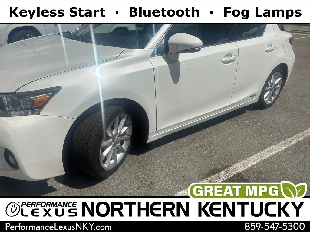 2012 Lexus CT 200h 200h Premium's photo