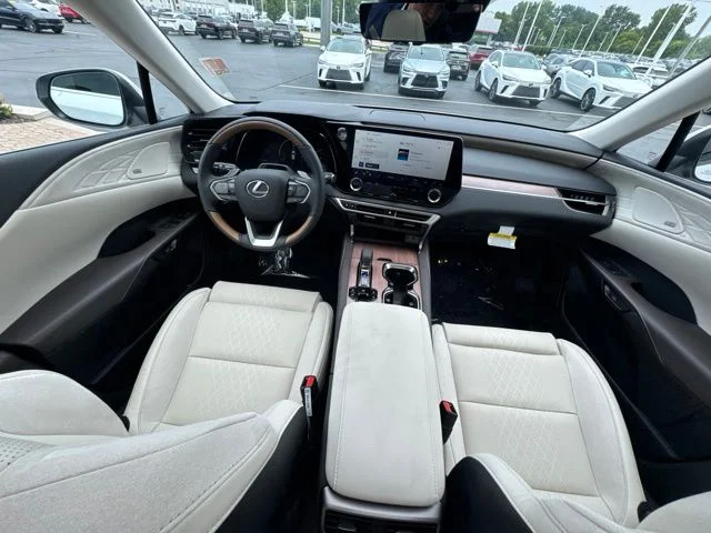 New 2026 Eminent White Pearl Lexus LUXURY image 23