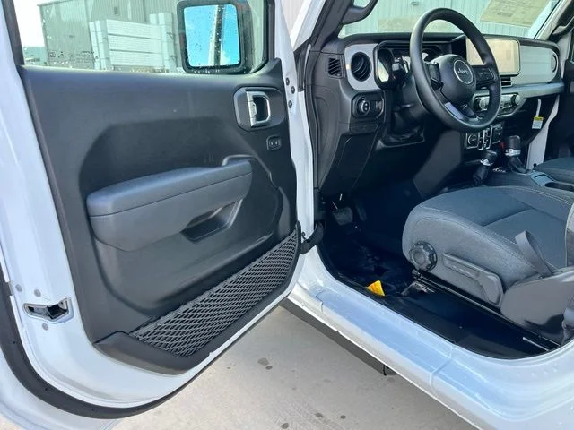 New 2026 Bright White Clearcoat Jeep  image 14