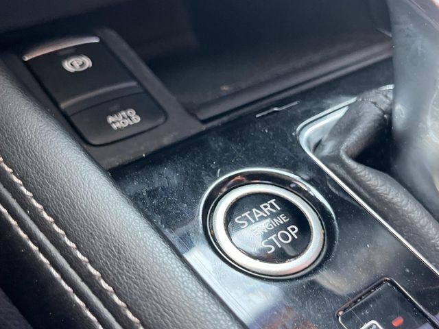 Used 2022 Gray Nissan SR image 33