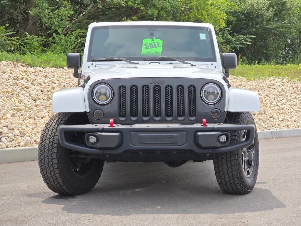 Used 2016 White Jeep Unlimited Rubicon image 28