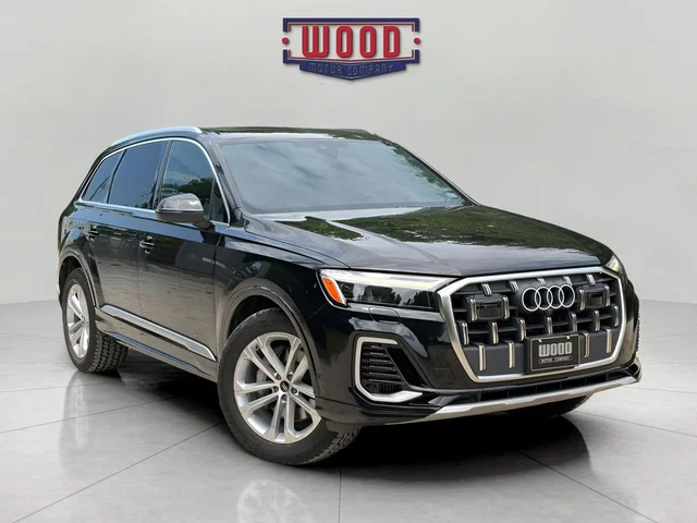 2025 Audi Q7 55 Premium Plus