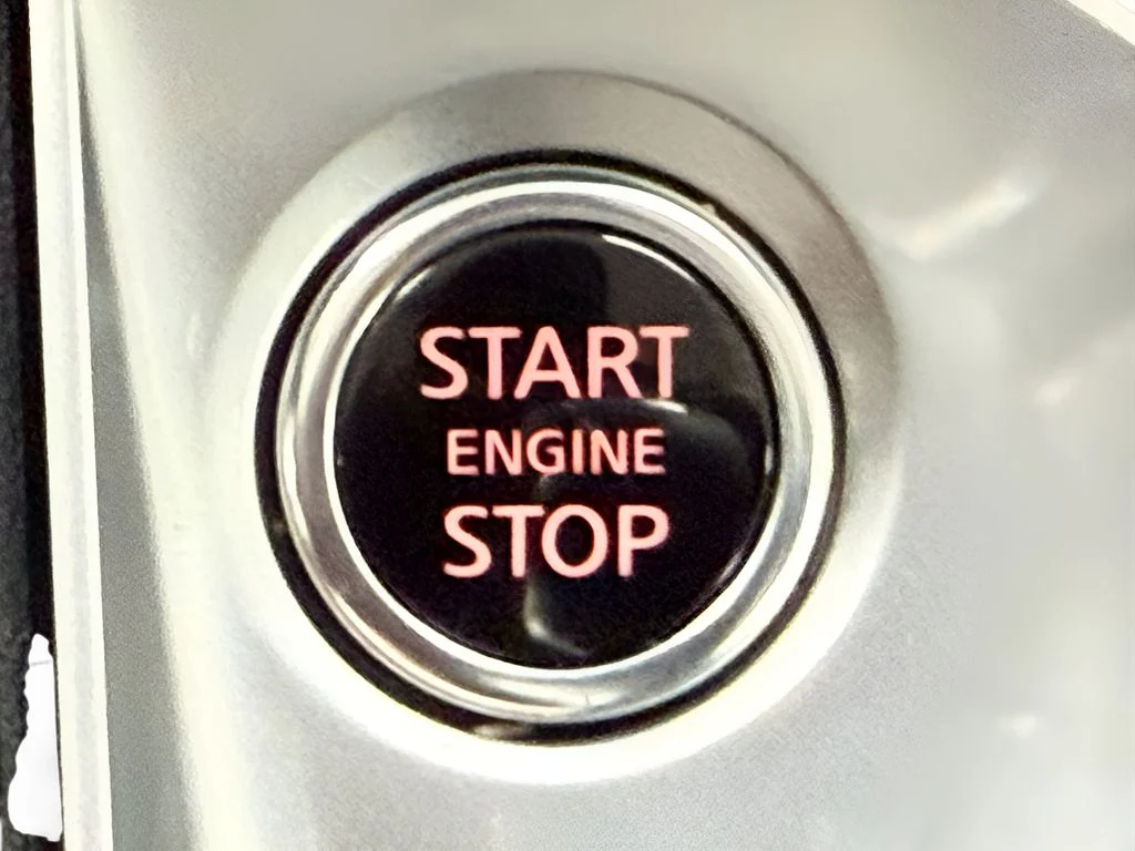 Used 2022 Silver Nissan 2.5 S image 24