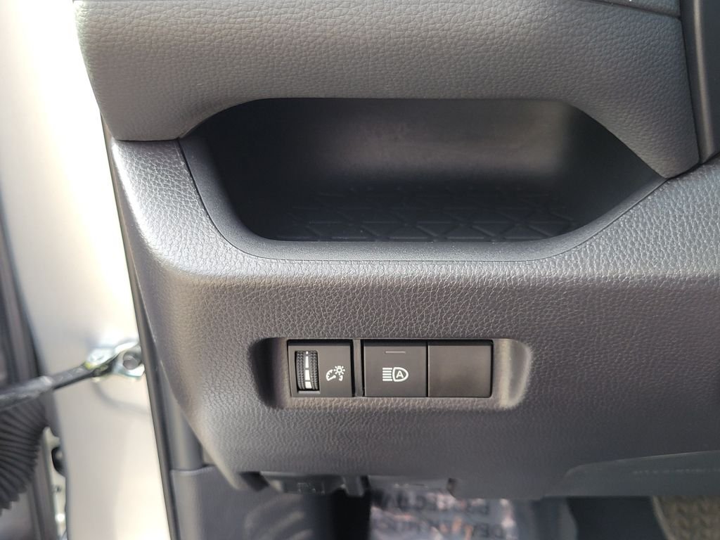 Used 2025 Silver Toyota XLE image 22