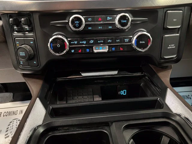 Used 2025 Blue Ford King Ranch image 38