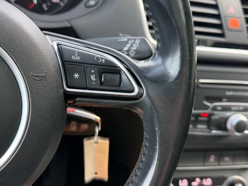 Used 2018  Audi 2.0T Premium image 17