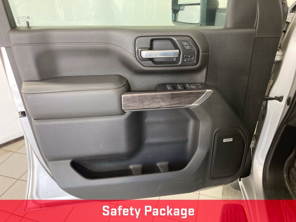 Used 2022 SILVER ICE METALLIC Chevrolet LTZ image 9