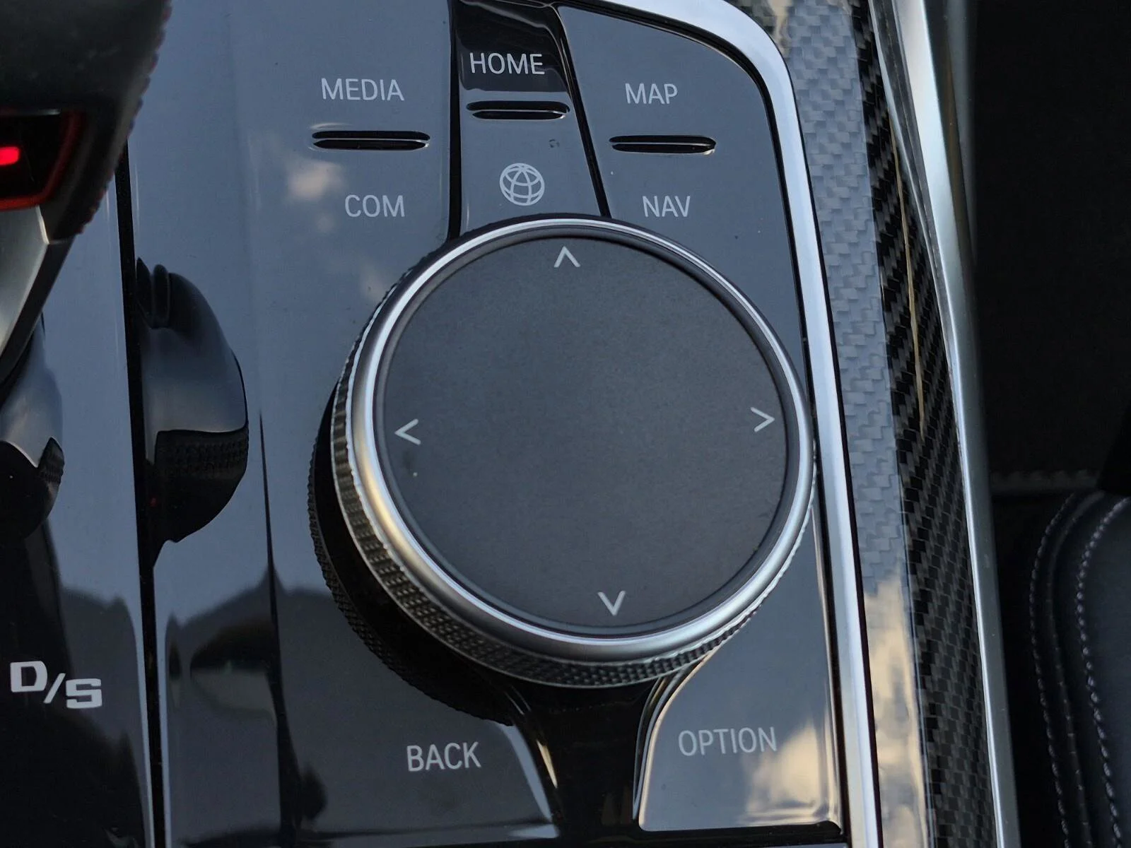 Used 2022 Skyscraper Grey Metallic BMW Competition xDrive image 32