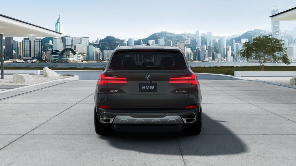 New 2026 Dravit Grey Metallic BMW xDrive50e image 29