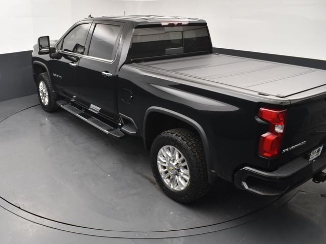 Used 2022 Black Chevrolet High Country image 16