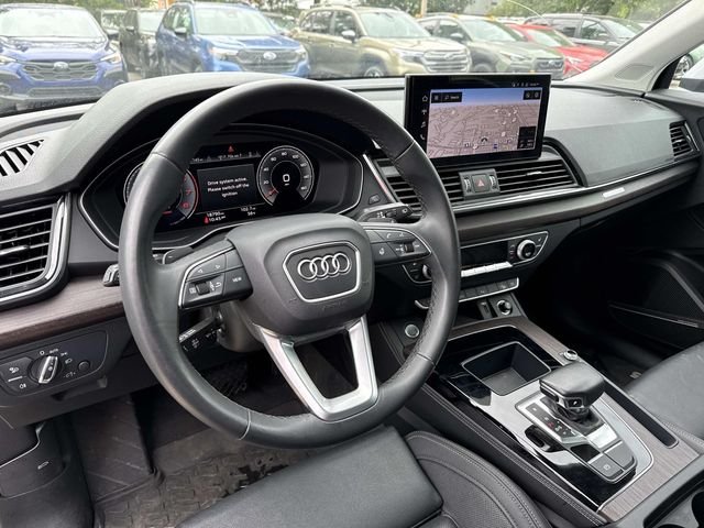 Used 2023  Audi 40 Premium Plus image 2