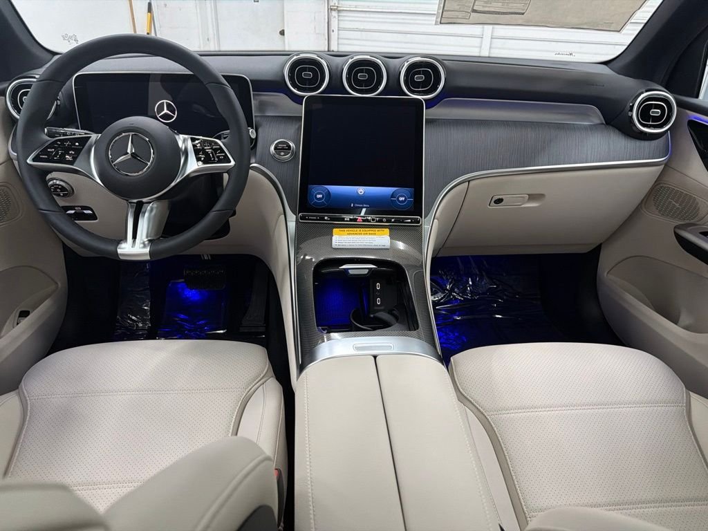 New 2026 Black Mercedes-Benz GLC 300 image 22