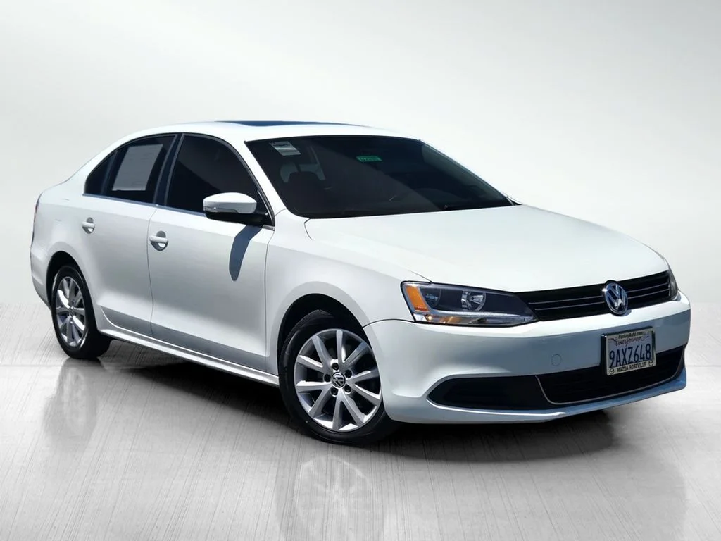 2014 Volkswagen Jetta 1.8T SE w/Connectivity Auto PZEV's photo