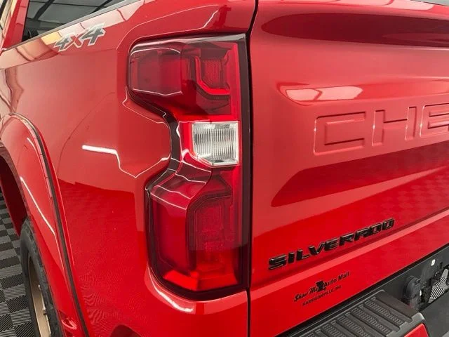 Used 2023 Red Chevrolet RST image 26