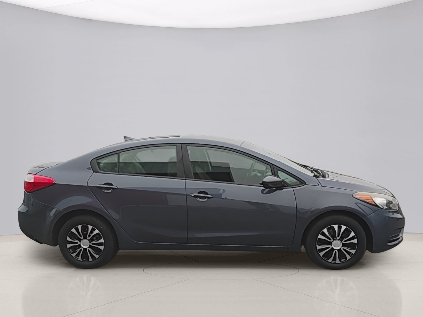 Used 2014 Blue Kia LX image 4