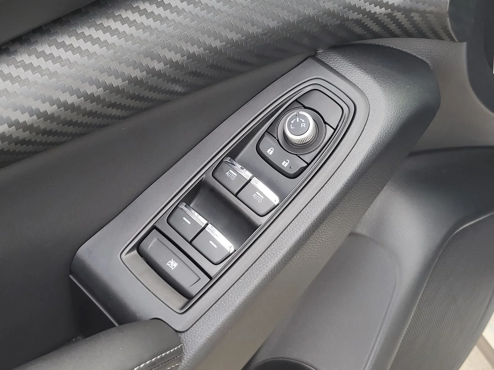2026 Subaru Ascent Premium - Photo 19