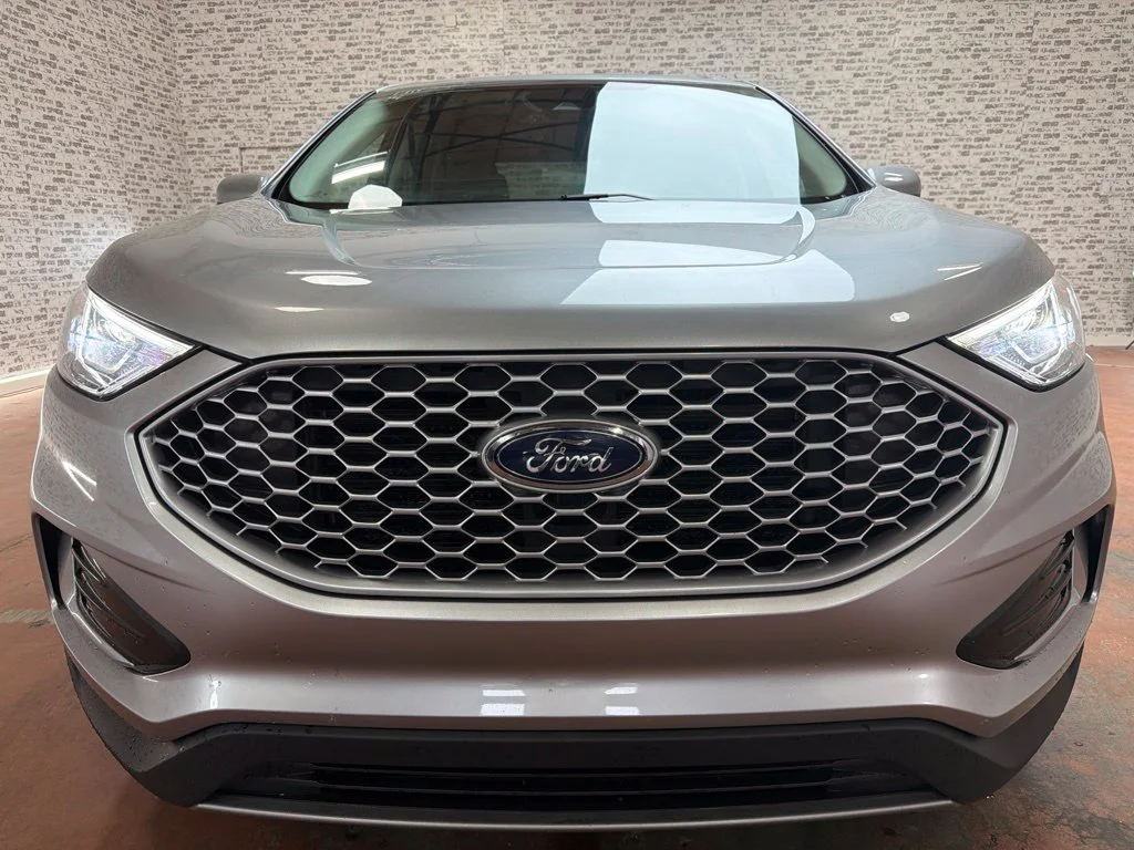 Used 2024 Silver Metallic Ford SEL image 2