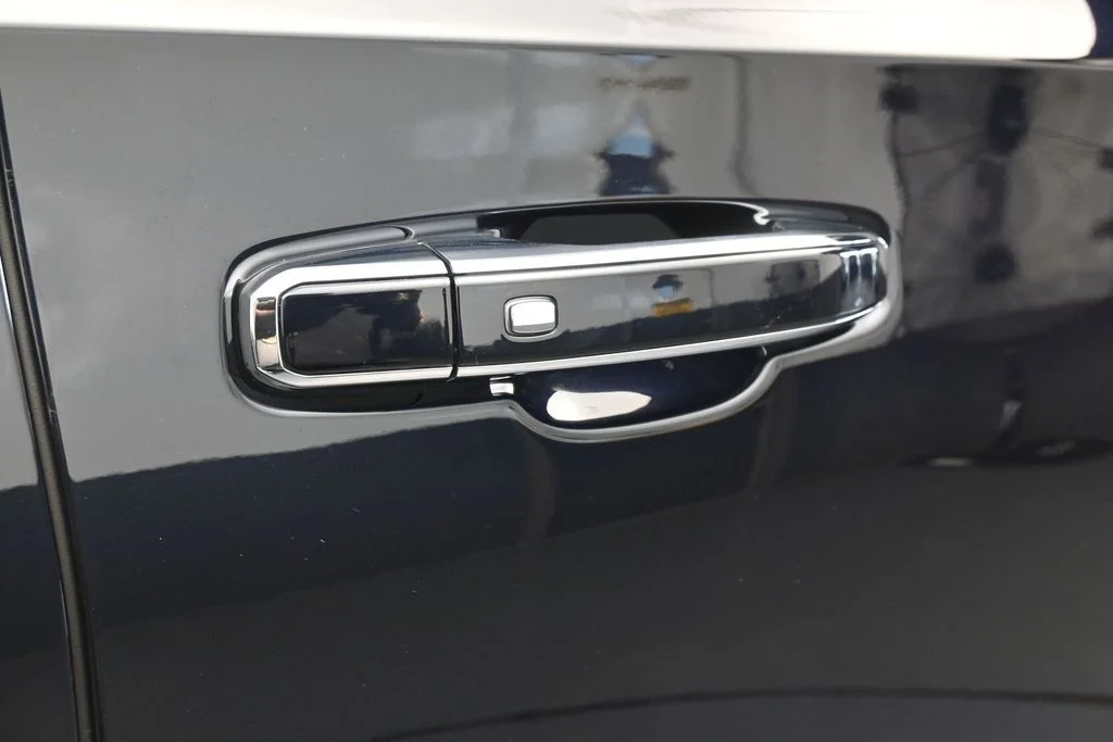 Used 2023 Midnight Blue Metallic Chevrolet High Country image 50