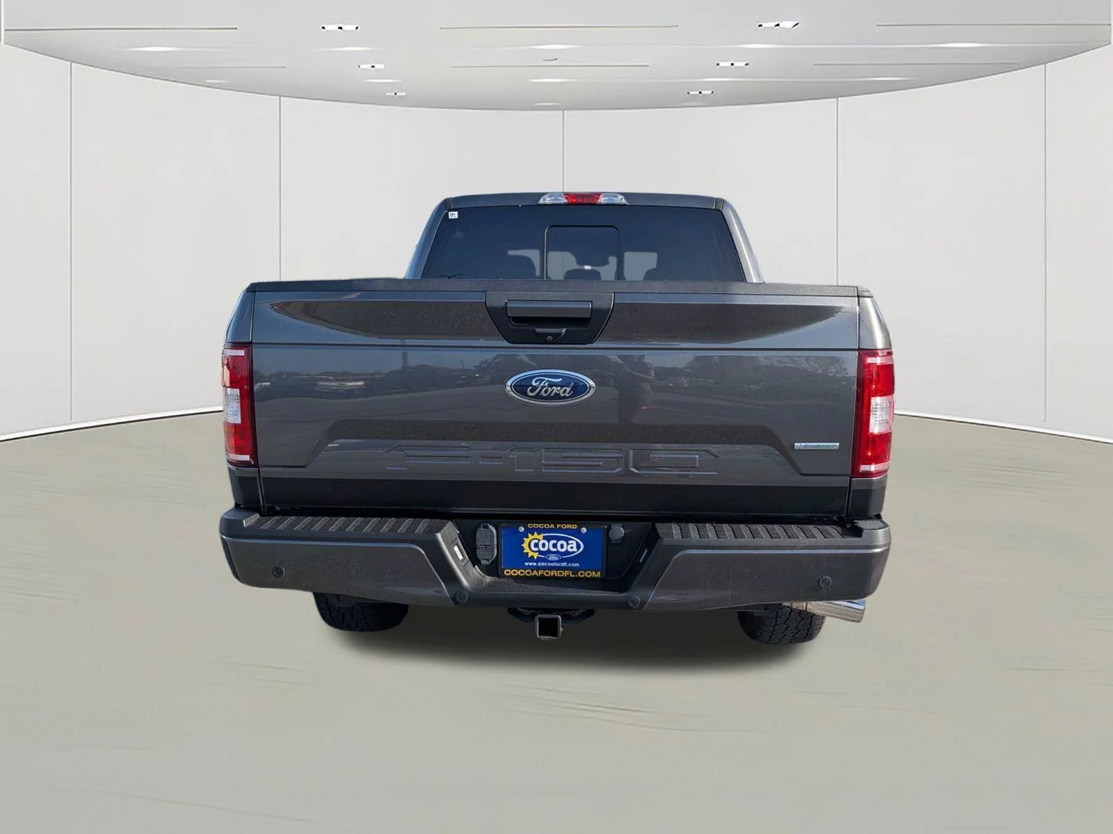 Used 2018 Gray Ford XLT image 4