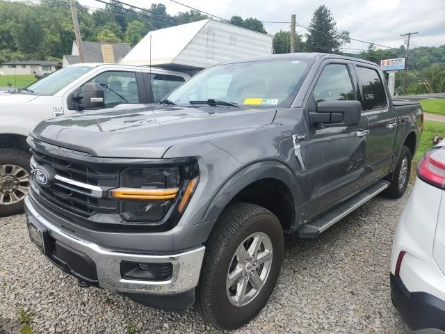 Used 2025  Ford XLT image 1