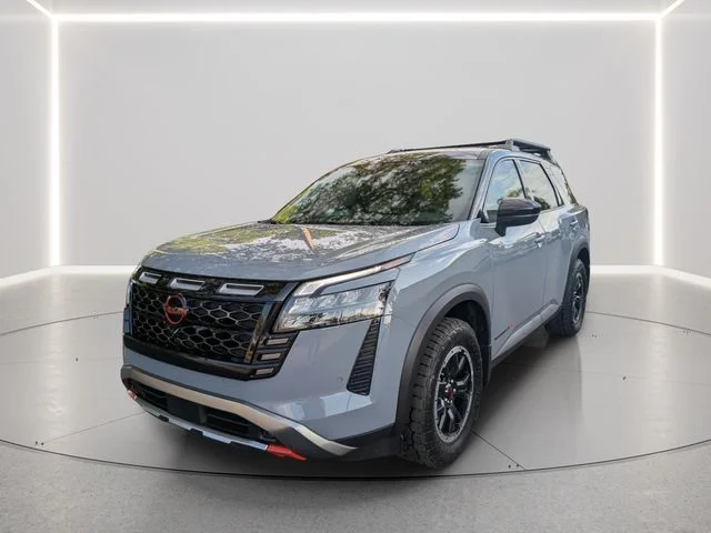 New 2026 Boulder Gray Pearl / Super Black Two-tone Nissan Rock Creek® image 2