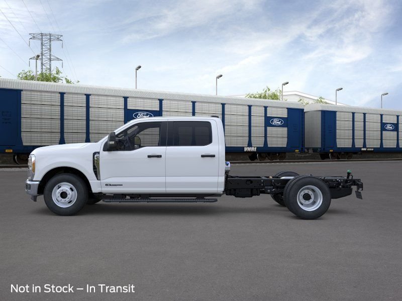 New 2026 Oxford White Ford XL image 5