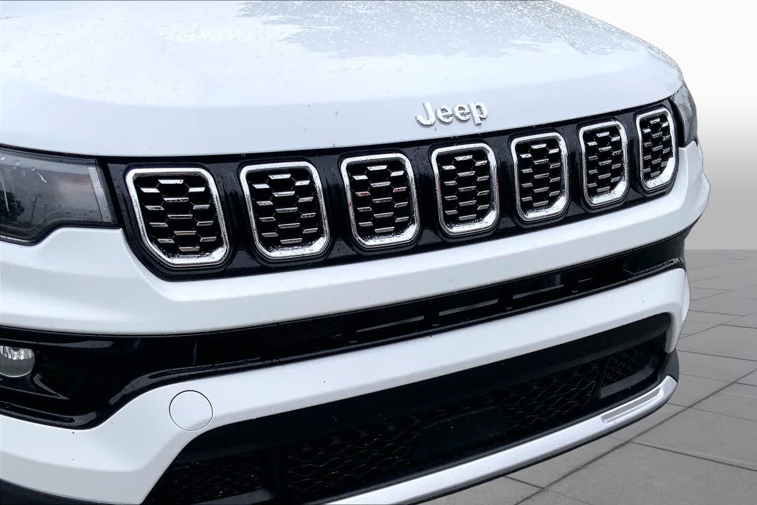 Used 2024 Bright White Clearcoat Jeep Limited image 28
