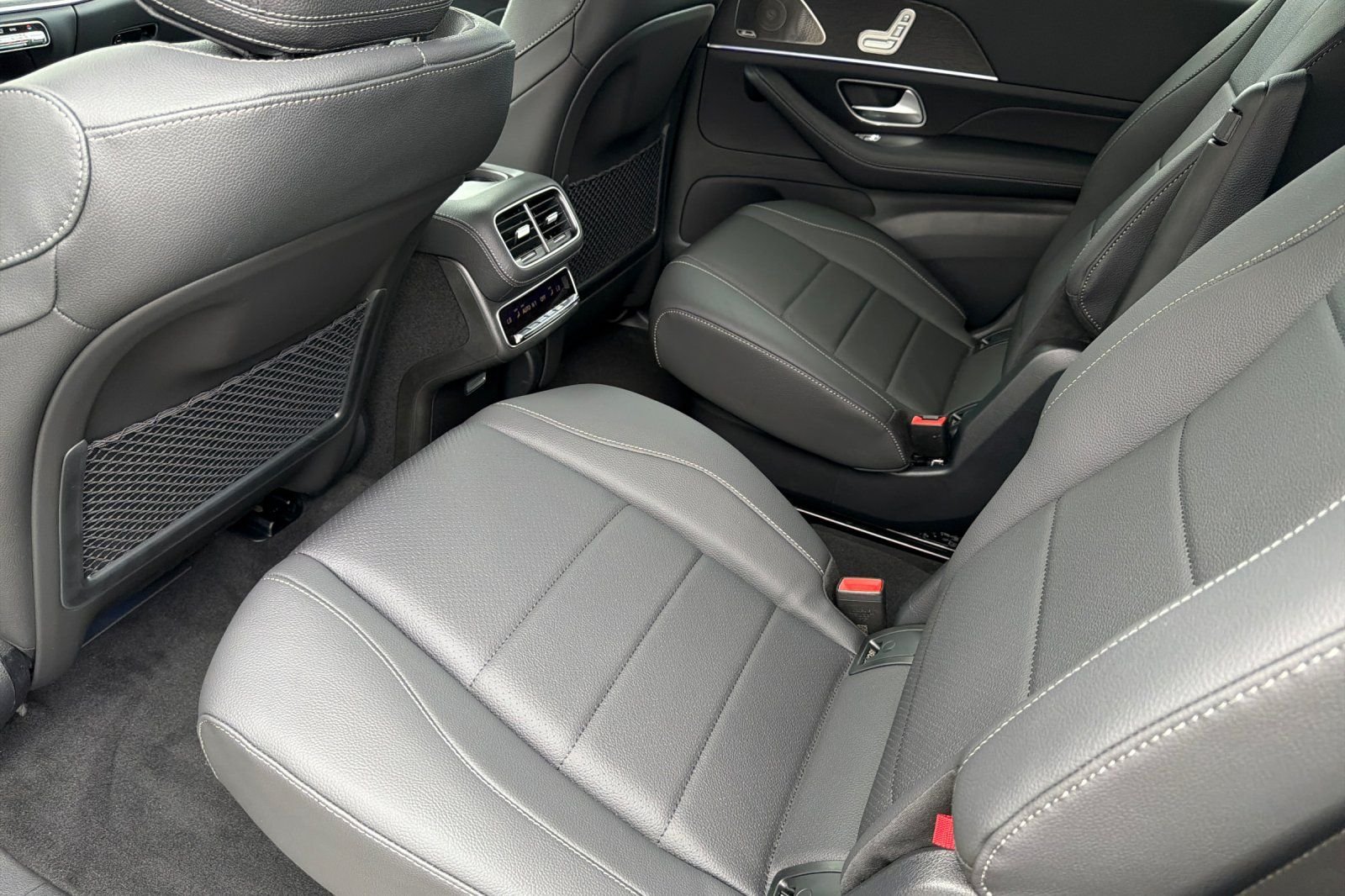 New 2026 Selenite Grey Metallic Mercedes-Benz GLS 450 image 9