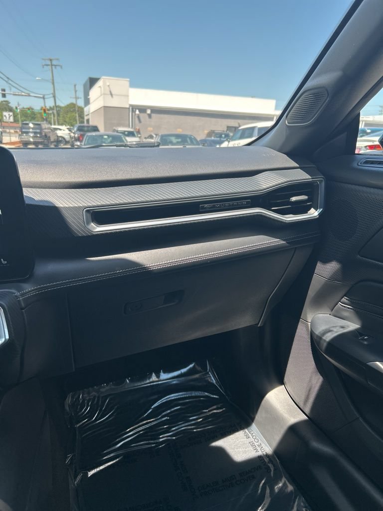 Used 2025 Black Ford EcoBoost image 8