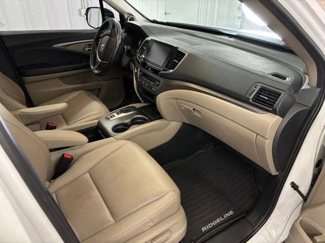 Used 2023 White Honda RTL-E image 29