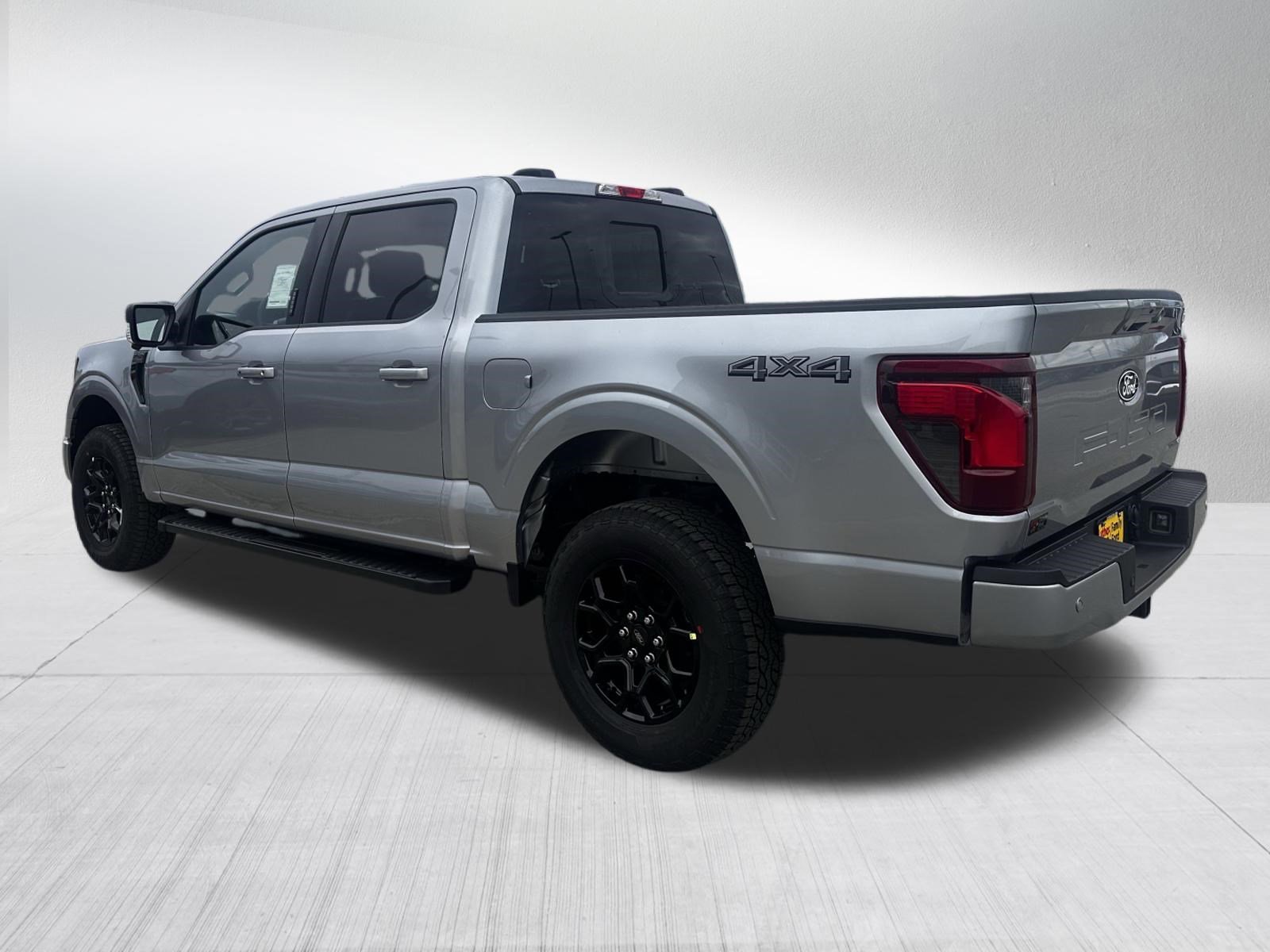 New 2026 Iconic Silver Metallic Ford XLT image 3