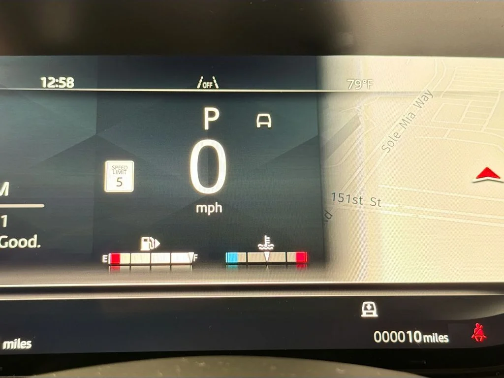New 2026 Carpathian Grey Land Rover Dynamic SE image 12