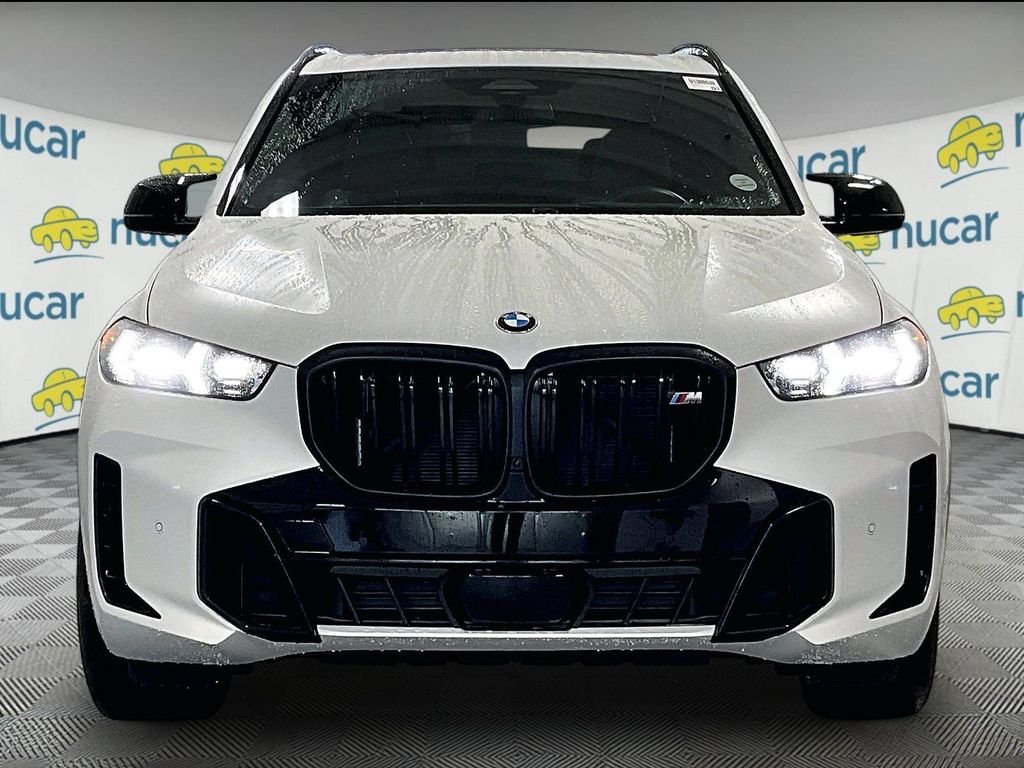 Used 2025 White BMW M60i image 2