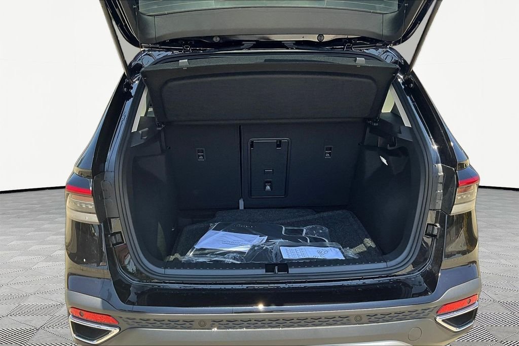 New 2026 Black Volkswagen 1.5T SE image 24