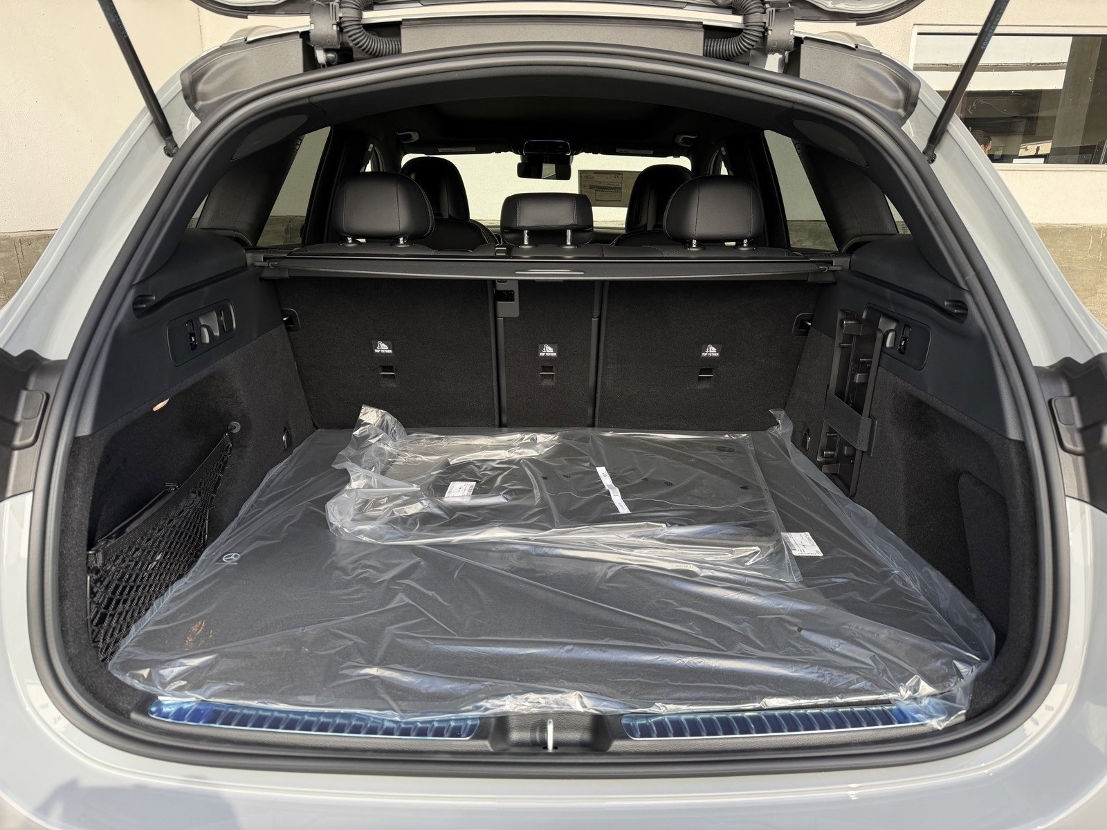 New 2026 MANUFAKTUR Alpine Grey Mercedes-Benz GLC 300 image 47
