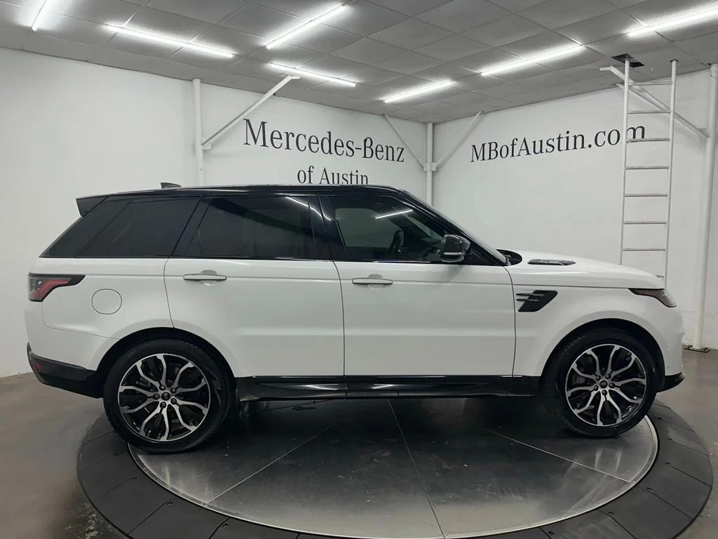 Used 2022 White Land Rover HSE Silver Edition image 8