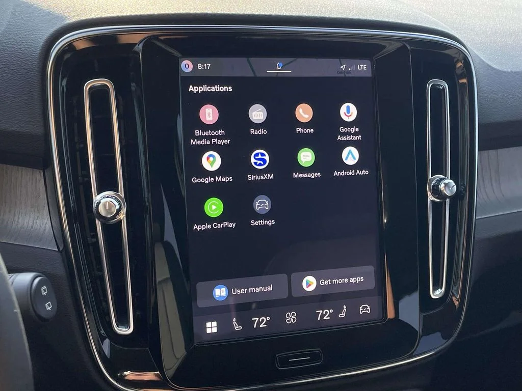 2026 Volvo XC40 Ultra - Photo 16