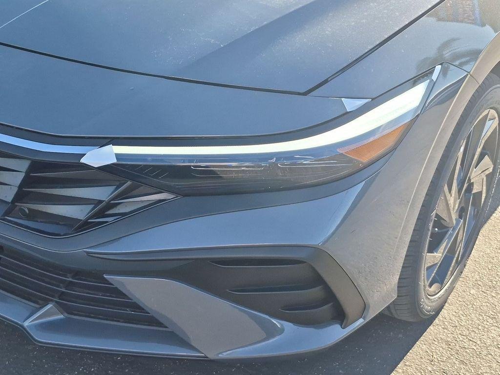 New 2026 Gray Hyundai SEL Sport Plus image 9
