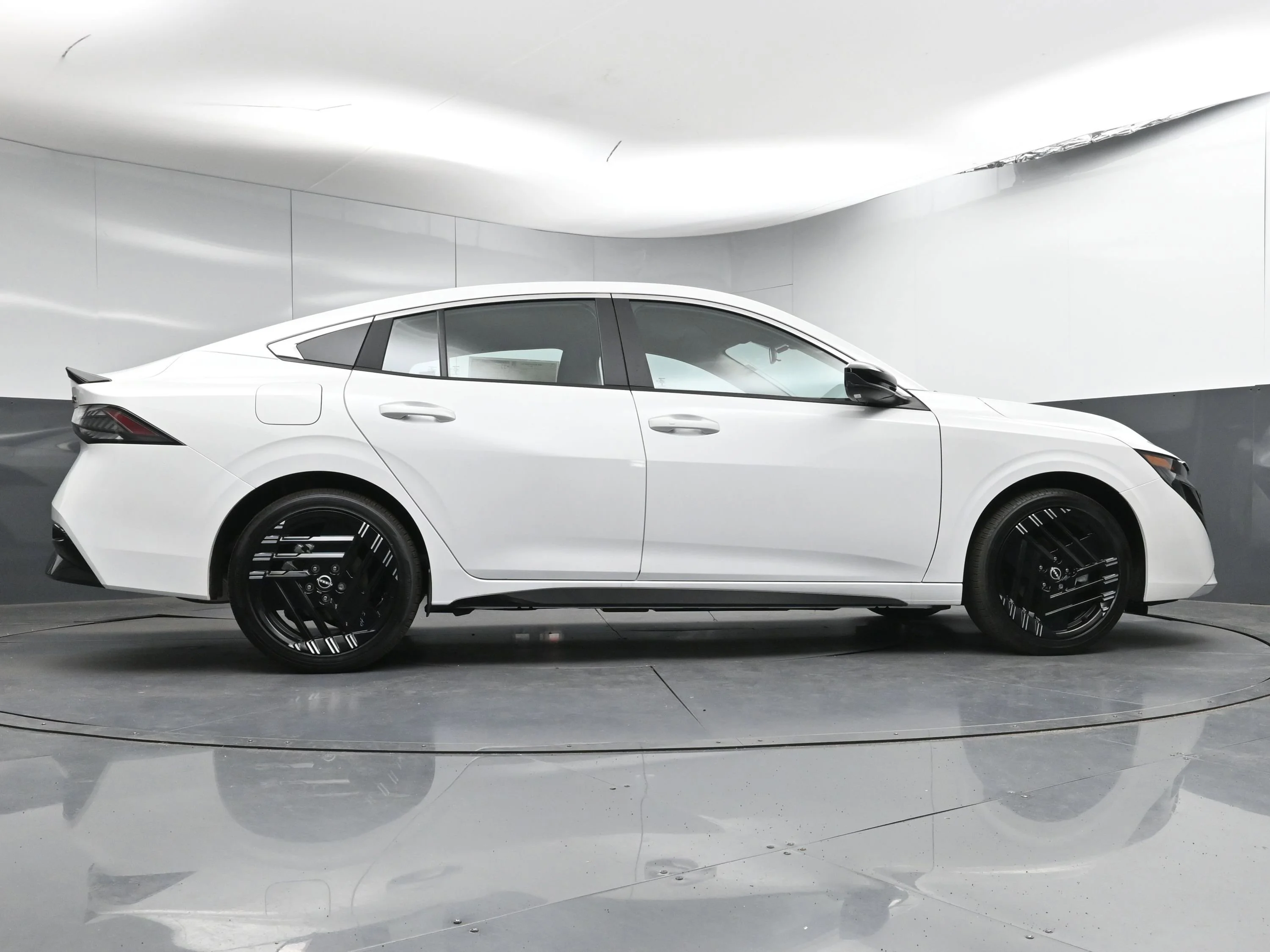 New 2026 Aspen White Tricoat Nissan SR image 22
