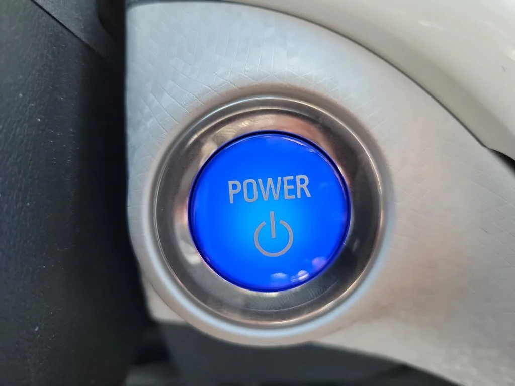 Certified Used 2017 Includes (TUS) Black grille. Chevrolet Premier image 16