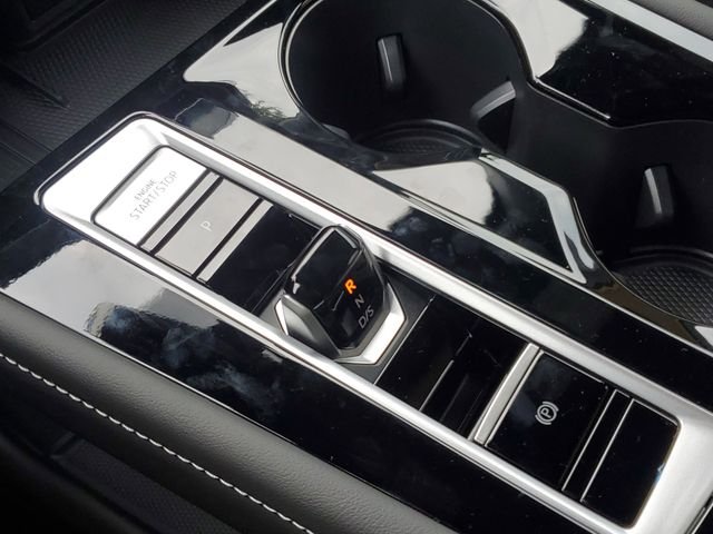 2026 Volkswagen Atlas Cross Sport SE w/Tech - Photo 31