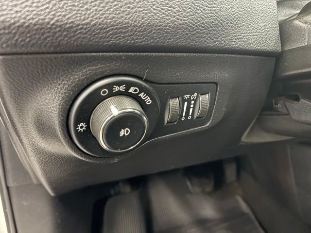 Used 2020 White Jeep Trailhawk image 14