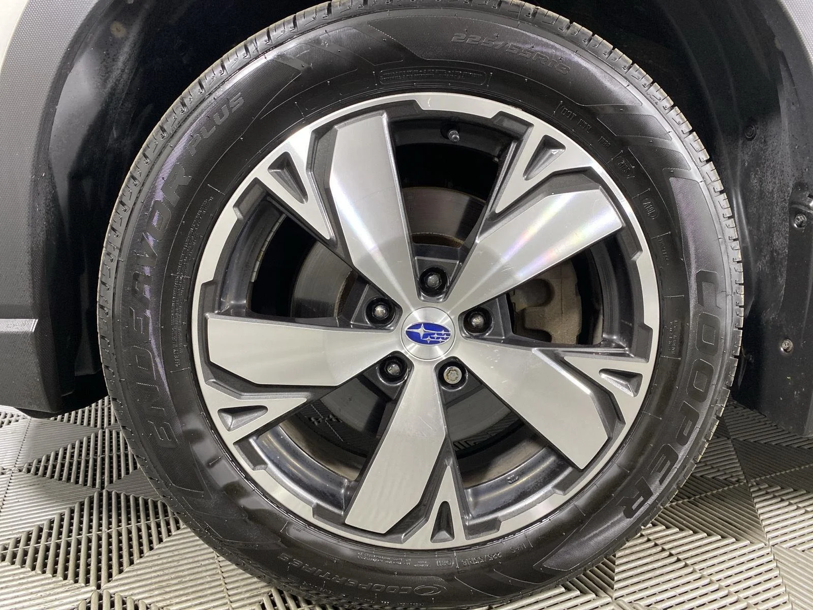 Used 2020 Crystal White Pearl Subaru Touring image 12