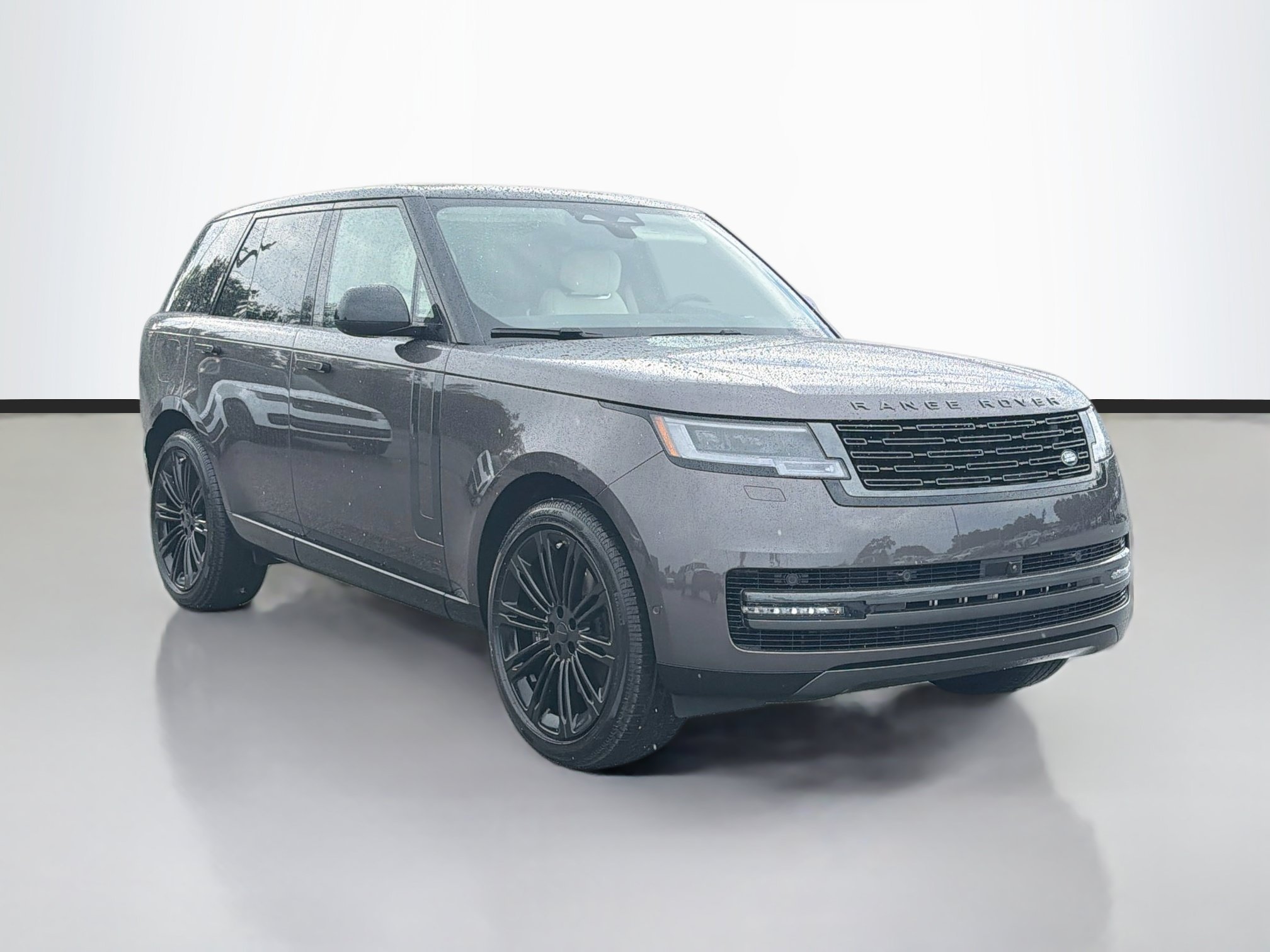 New 2026 Charente Grey Land Rover SE image 7