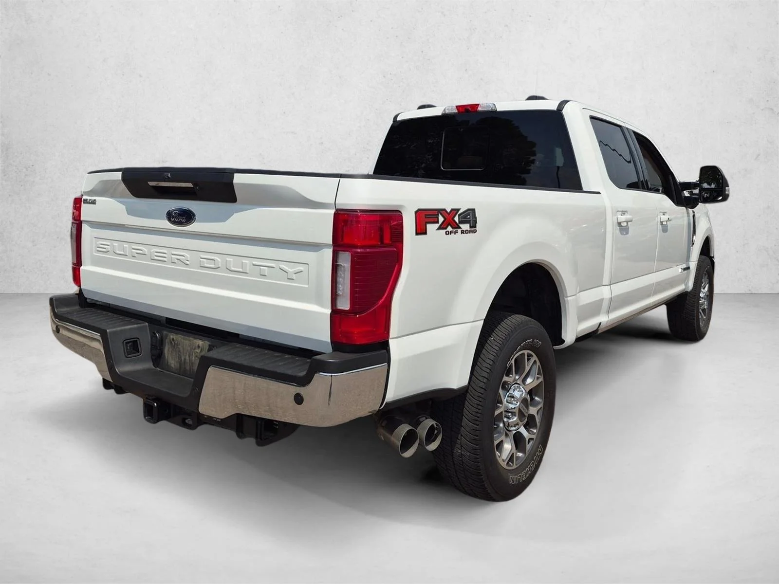 Certified Used 2022 Star White Metallic Tri-Coat Ford LARIAT image 5