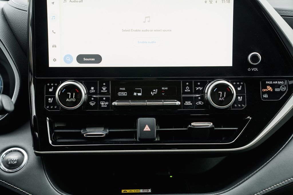 2023 Toyota Highlander Limited - Photo 23