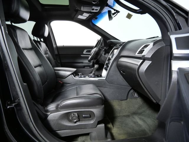 Used 2013 Black Ford XLT image 10