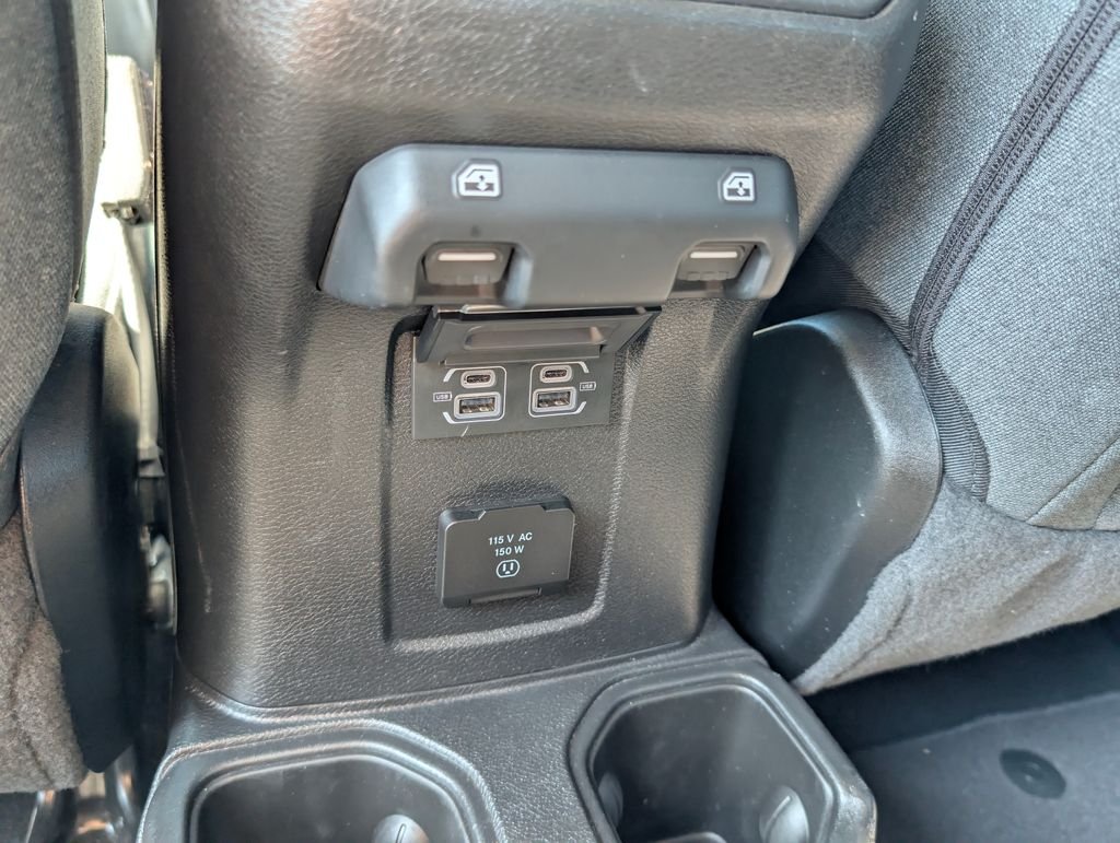 2025 Jeep Wrangler 4-Door Sahara - Photo 15